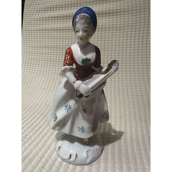 Vintage porcelain figurine - Picture 1 of 6